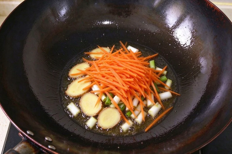 Spicy Stir-Fried Beef with Green Peppers step 4