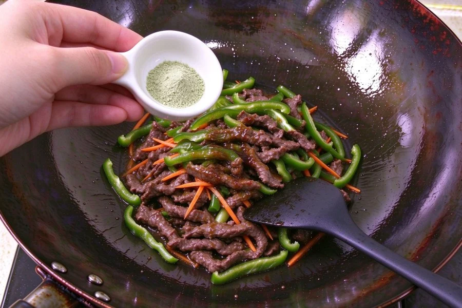 Spicy Stir-Fried Beef with Green Peppers step 8